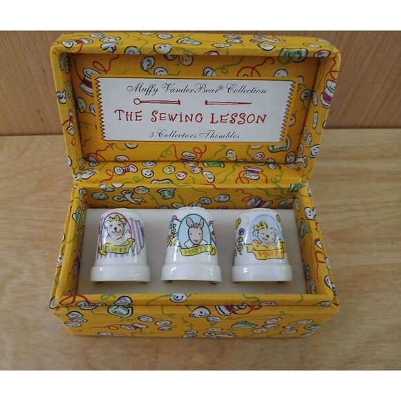 Other - Muffy VanderBear Collection The Sewing Lesson Thimbles Muffy Hoppy Fluffy